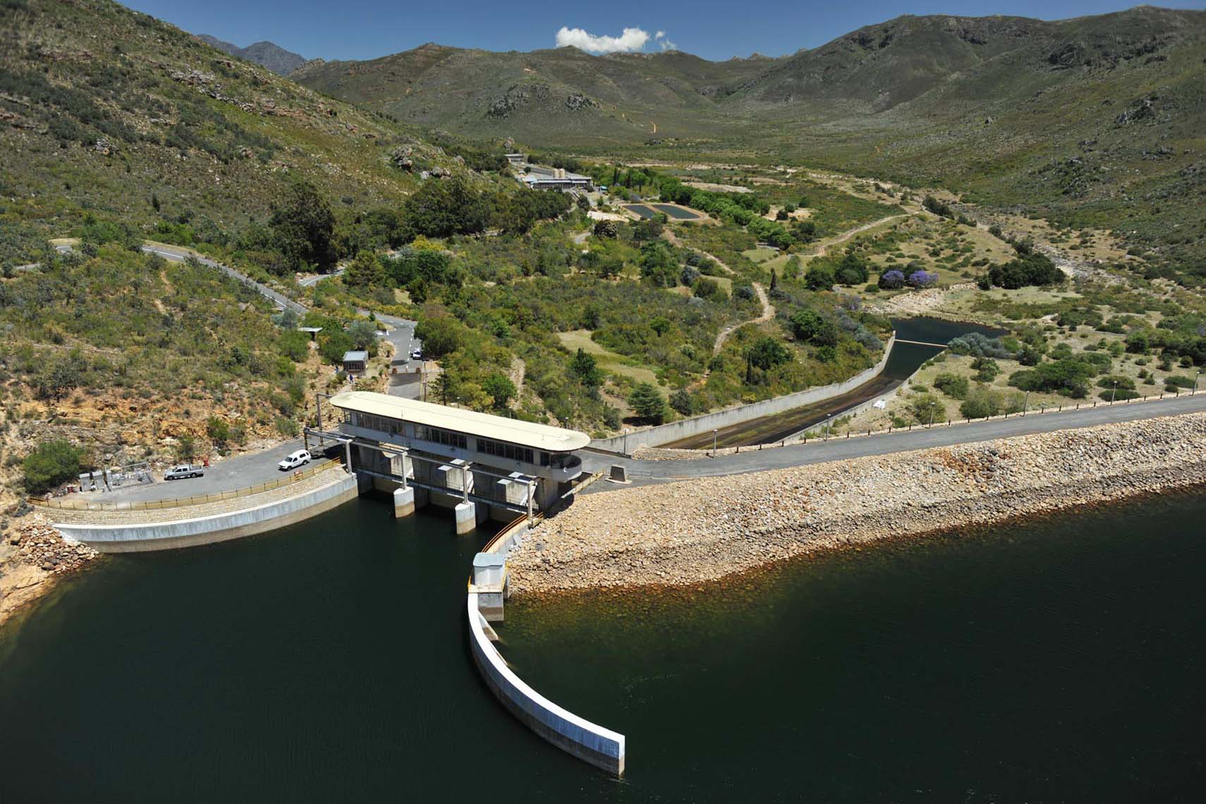 Dam levels at 75,7% going into final month of the rainy season