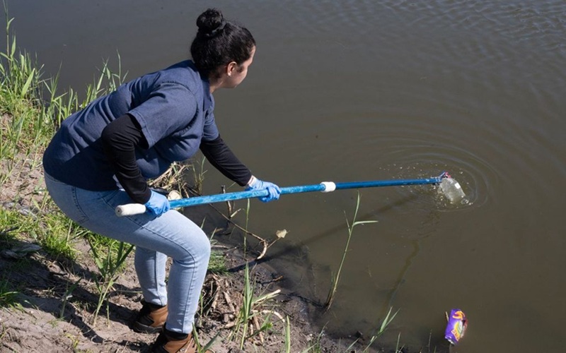 City pilots innovative technologies to tackle pollution in Big Lotus River and Zeekoevlei